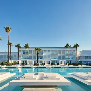 so-white-boutique-suites.hotelsatayianapa.com/