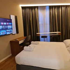 hotel-artisti-tirana.albaniahotels.org/