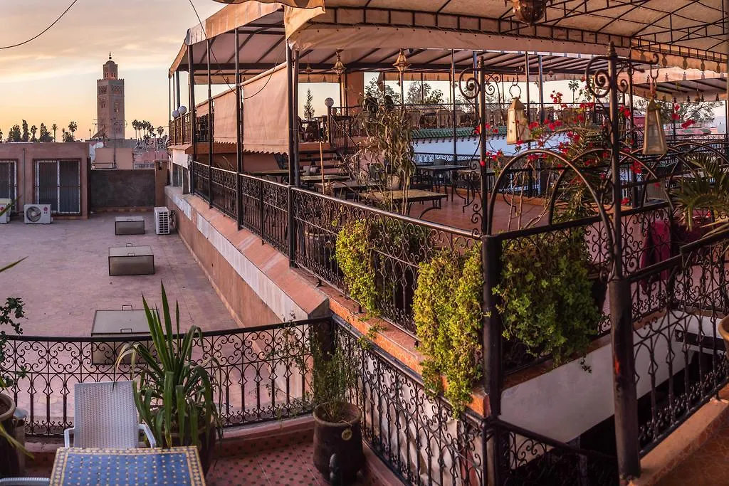 ***  Riad Omar Marraquexe Marrocos